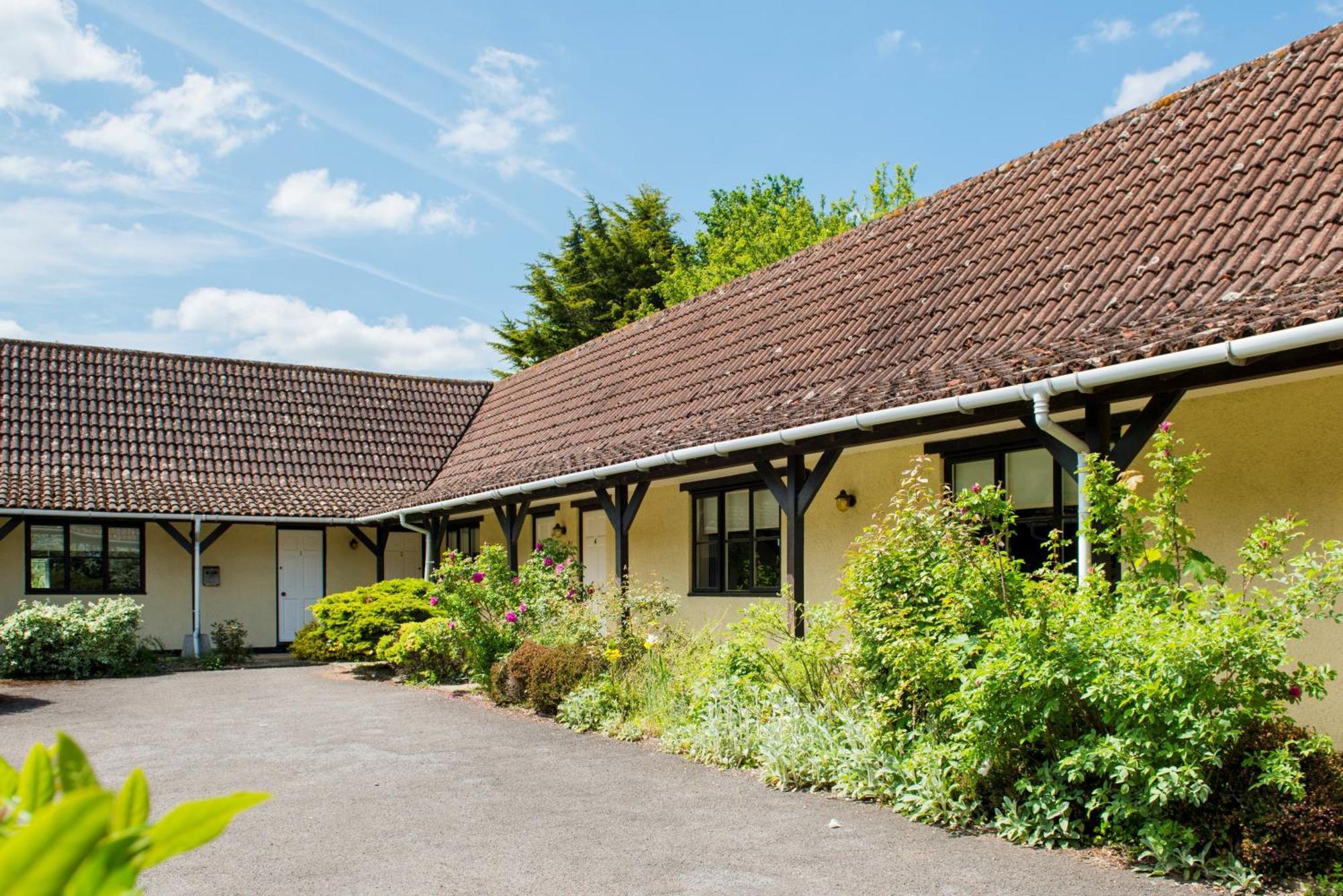 Cricklade House Hotel, Sure Hotel Collection By Best Western Dış mekan fotoğraf