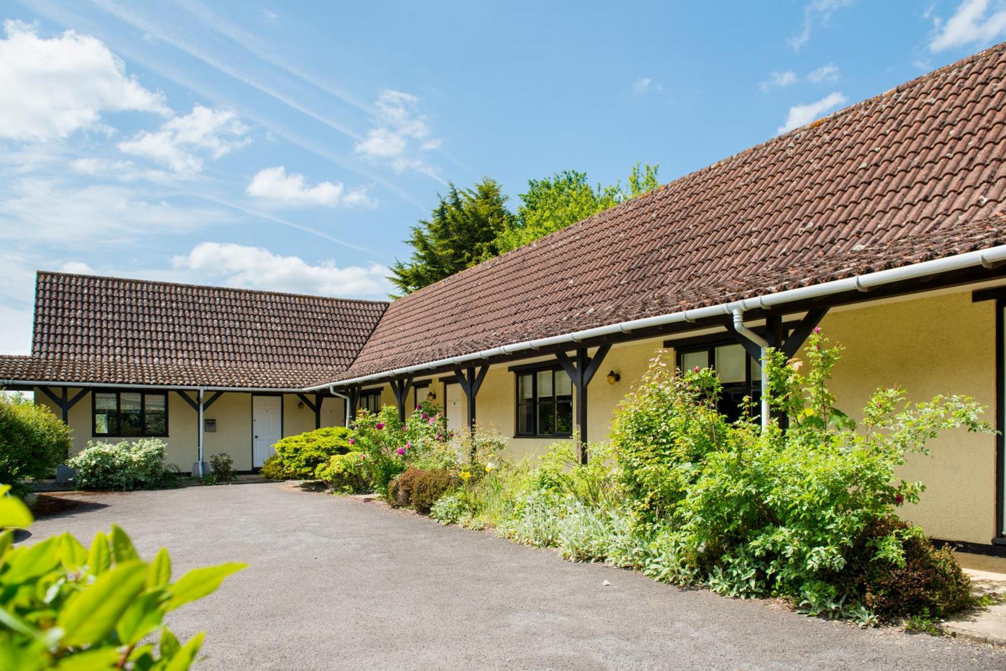 Cricklade House Hotel, Sure Hotel Collection By Best Western Dış mekan fotoğraf