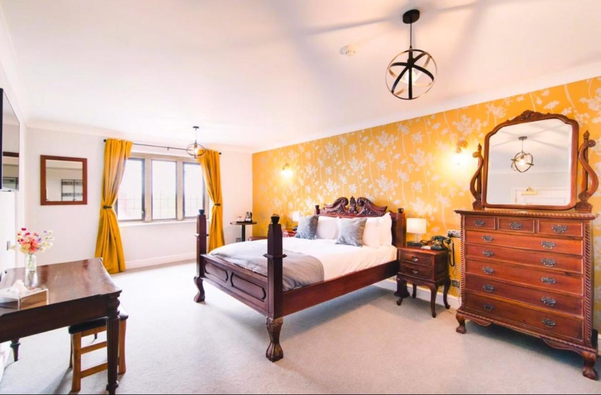 Cricklade House Hotel, Sure Hotel Collection By Best Western Dış mekan fotoğraf